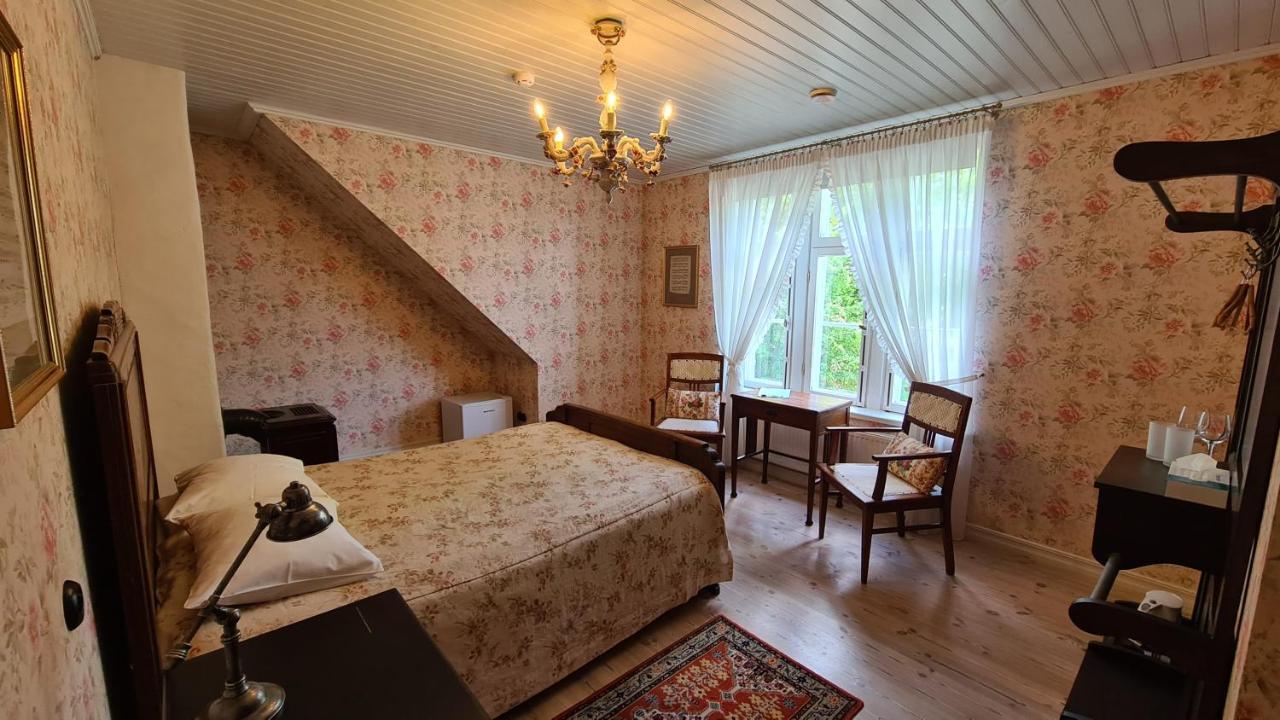 Lahe Guesthouse Haapsalu Exterior photo