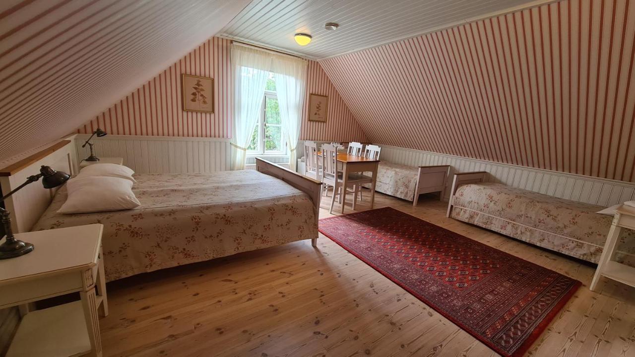 Lahe Guesthouse Haapsalu Exterior photo
