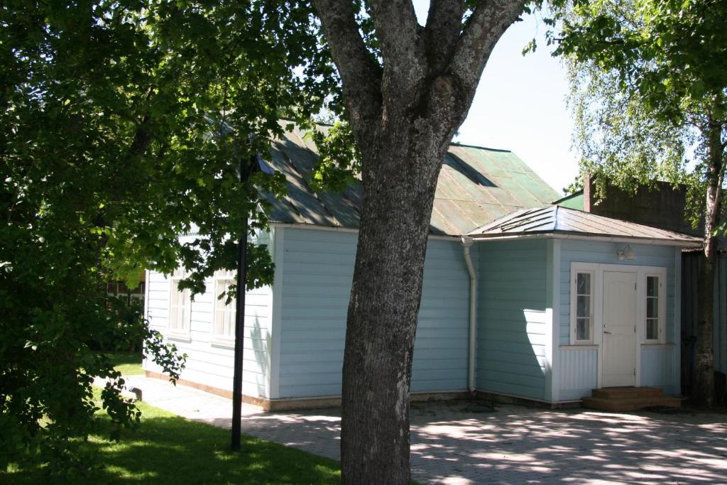 Lahe Guesthouse Haapsalu Room photo